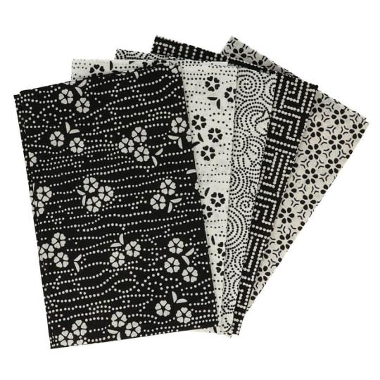 Baumwollstoff Webware mit Muster Tissu de Marie - 5 Stck a 50x57cm Wisdom White (Schwarz, Grau) Wisdom White (Schwarz, Grau)