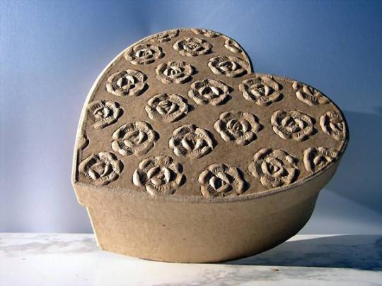 Relief-Dose Rosen Herz 